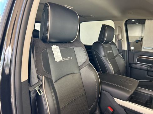 Used 2023 RAM 2500 Laramie AWD/4WD image 23