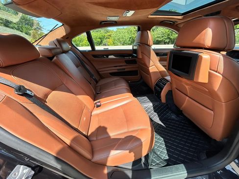 Used 2012 BMW 750Li xDrive AWD/4WD image 13