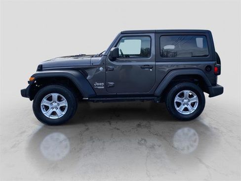 Used 2019 Jeep Wrangler Sport image 2