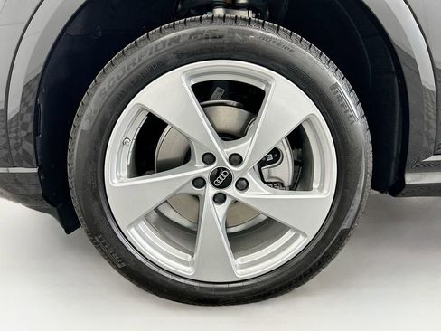 Used 2025 Audi Q5 Premium Plus image 29