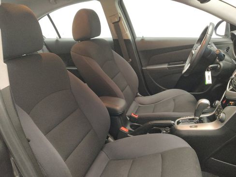 Used 2014 Chevrolet Cruze LT w/ Technology Package FWD image 21