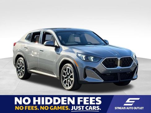 Used 2026 BMW X2 xDrive28i AWD/4WD image 1