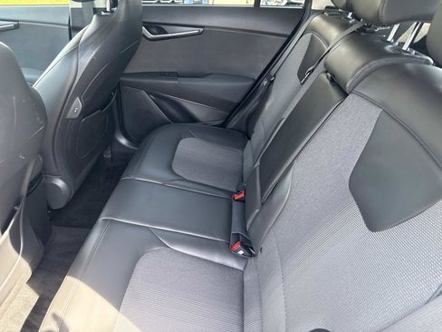 Used 2023 Kia Niro EX Touring FWD image 15