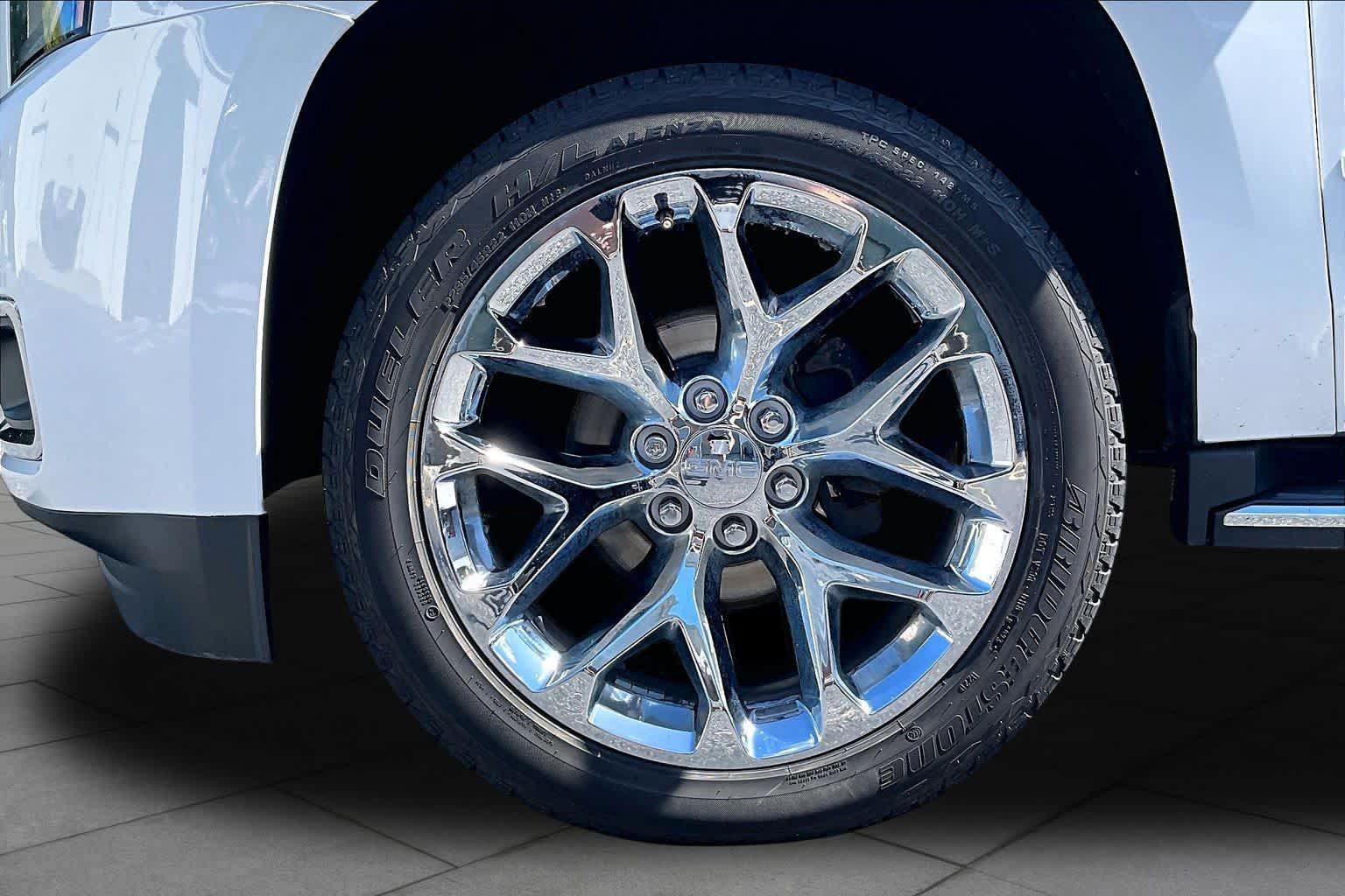 Used 2020 GMC Yukon SLT AWD/4WD image 10