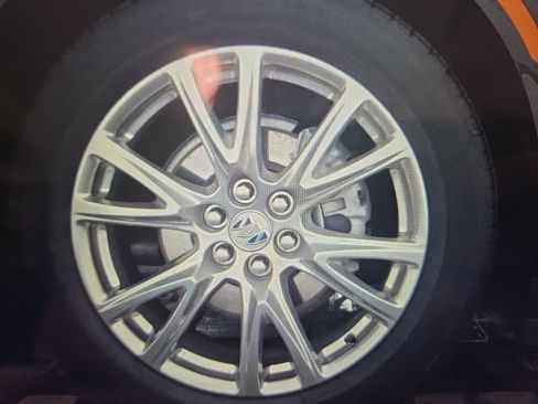 Used 2023 Buick Enclave Essence w/ Experience Buick Package image 19