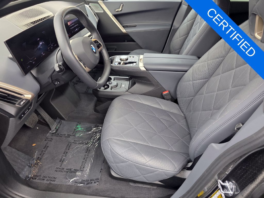 Certified 2026 BMW iX xDrive60 AWD/4WD image 9