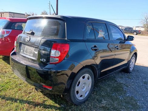 Used 2009 Scion xD image 3