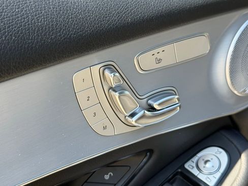 Used 2020 Mercedes-Benz GLC 300 4MATIC Coupe image 21