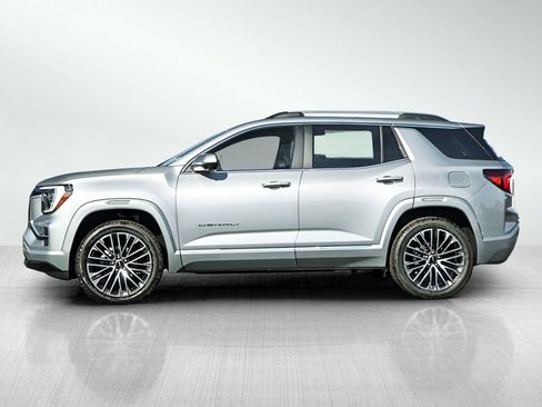 New 2026 GMC Terrain Denali w/ LPO, Floor Liner Package image 4