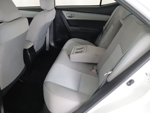 Used 2016 Toyota Corolla LE FWD image 8