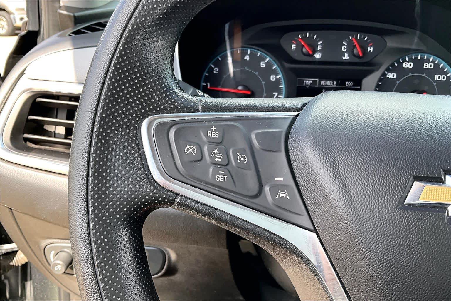 Used 2020 Chevrolet Equinox LS FWD image 21