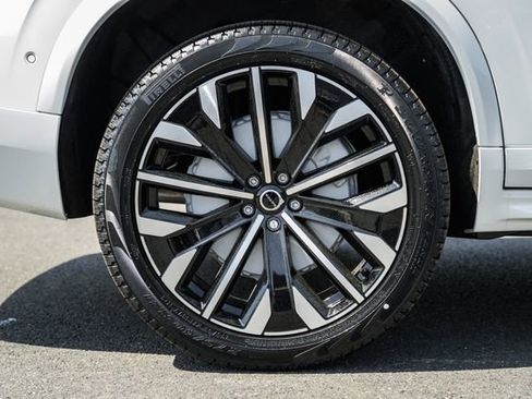 New 2026 Volvo XC90 B6 Ultra w/ Protection Package Premier AWD/4WD image 18