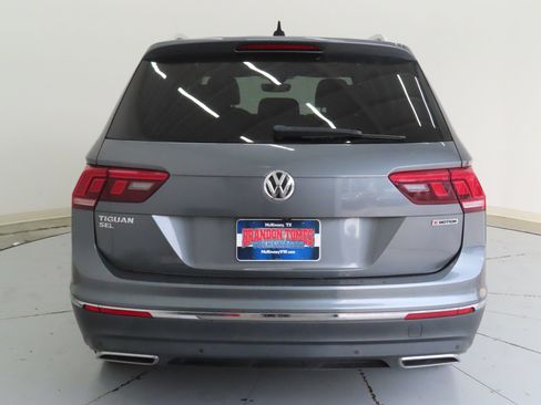 Used 2021 Volkswagen Tiguan SEL AWD/4WD image 4