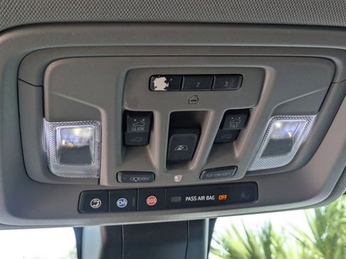 Used 2019 GMC Sierra 1500 SLT w/ SLT Premium Plus Package RWD image 14