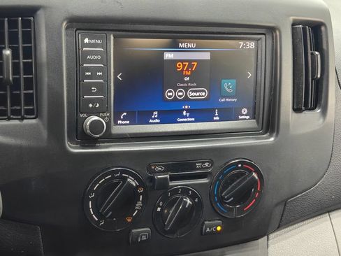 Used 2020 Nissan NV200 SV FWD image 6