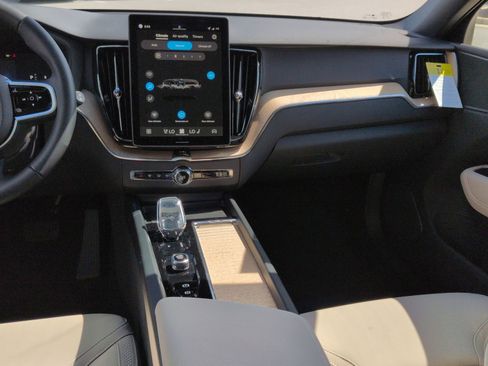 New 2026 Volvo XC60 B5 Plus w/ Protection Package Premier image 23
