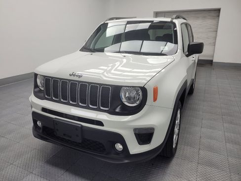 Used 2022 Jeep Renegade Latitude AWD/4WD image 15