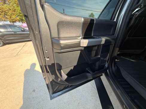 Used 2019 Ford F150 Platinum w/ Equipment Group 701A Luxury AWD/4WD image 23