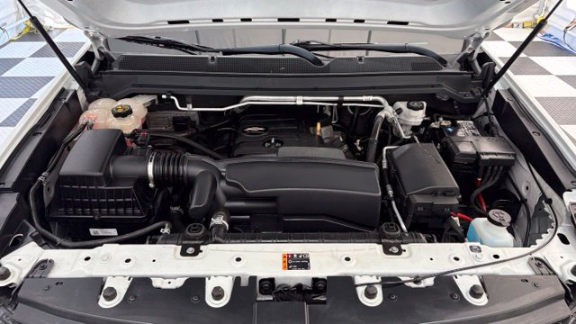 Used 2018 Chevrolet Colorado W/T w/ WT Convenience Package RWD image 8