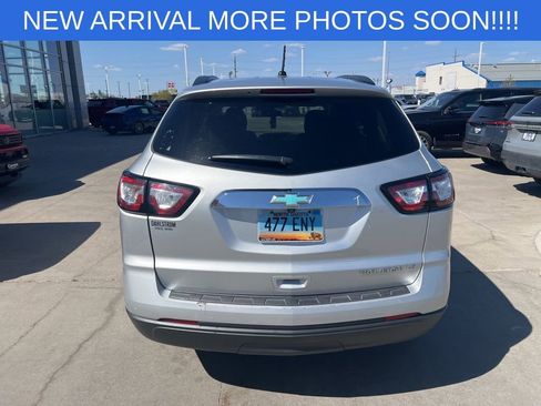 Used 2014 Chevrolet Traverse LS FWD image 5
