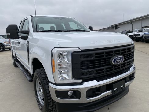 Used 2023 Ford F350 XL w/ XL Chrome Package image 3