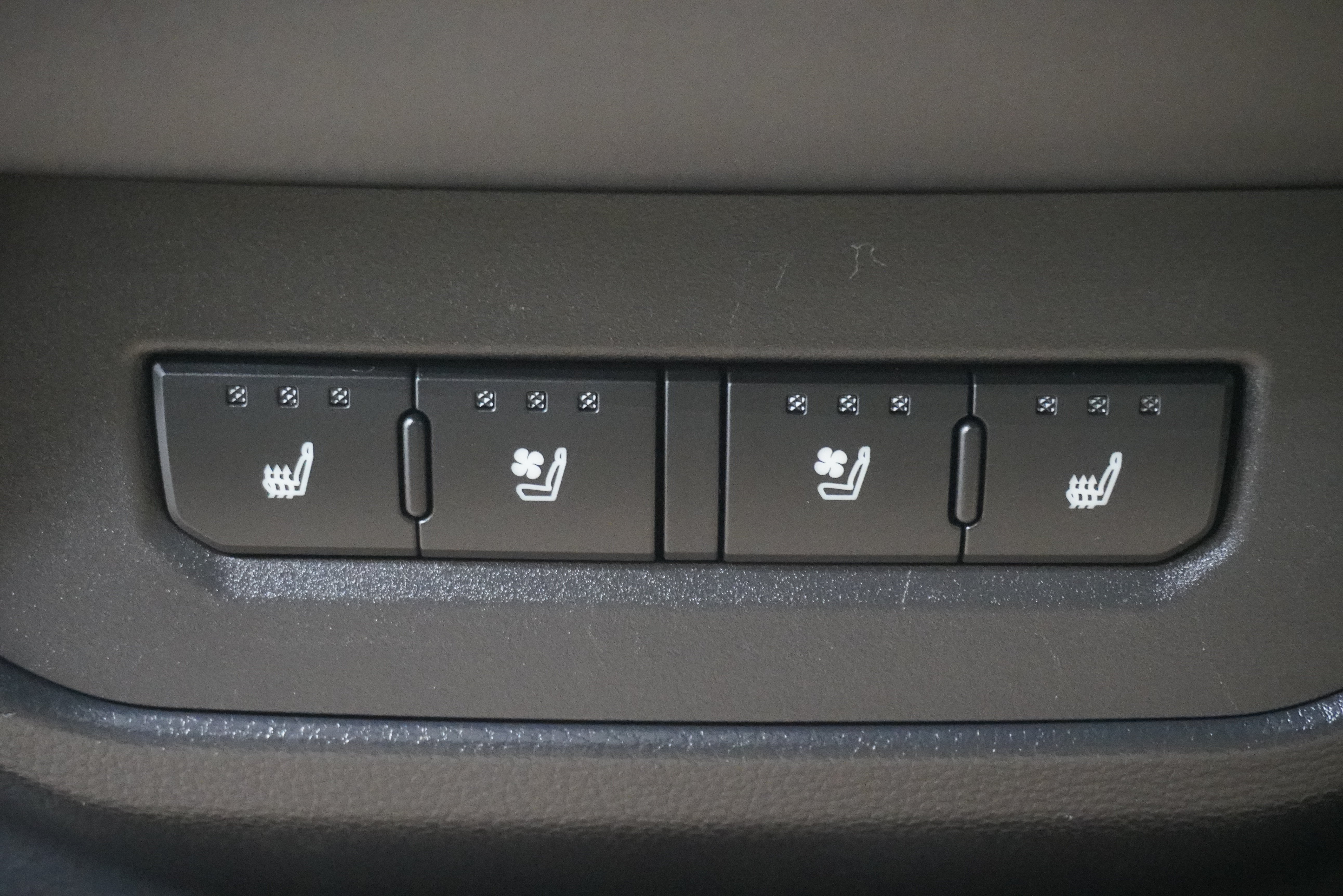 Used 2023 Toyota Tundra 1794 Edition AWD/4WD image 17