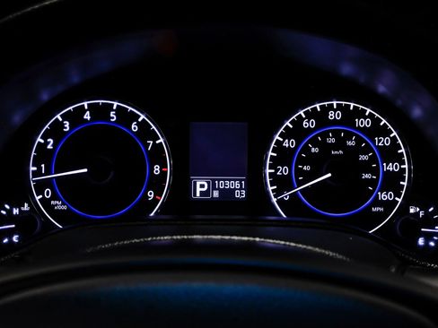 Used 2012 INFINITI G37 Journey w/ Premium Pkg image 26