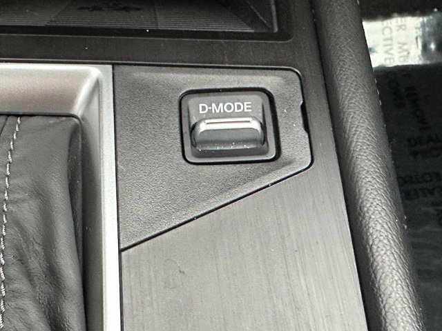 Certified 2025 Nissan Kicks SV AWD/4WD image 38