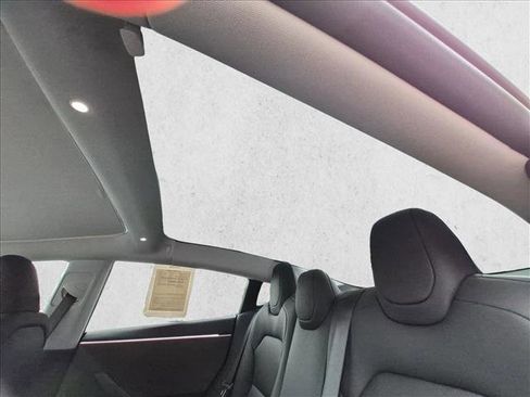 Used 2025 Tesla Model 3 Long Range RWD image 19