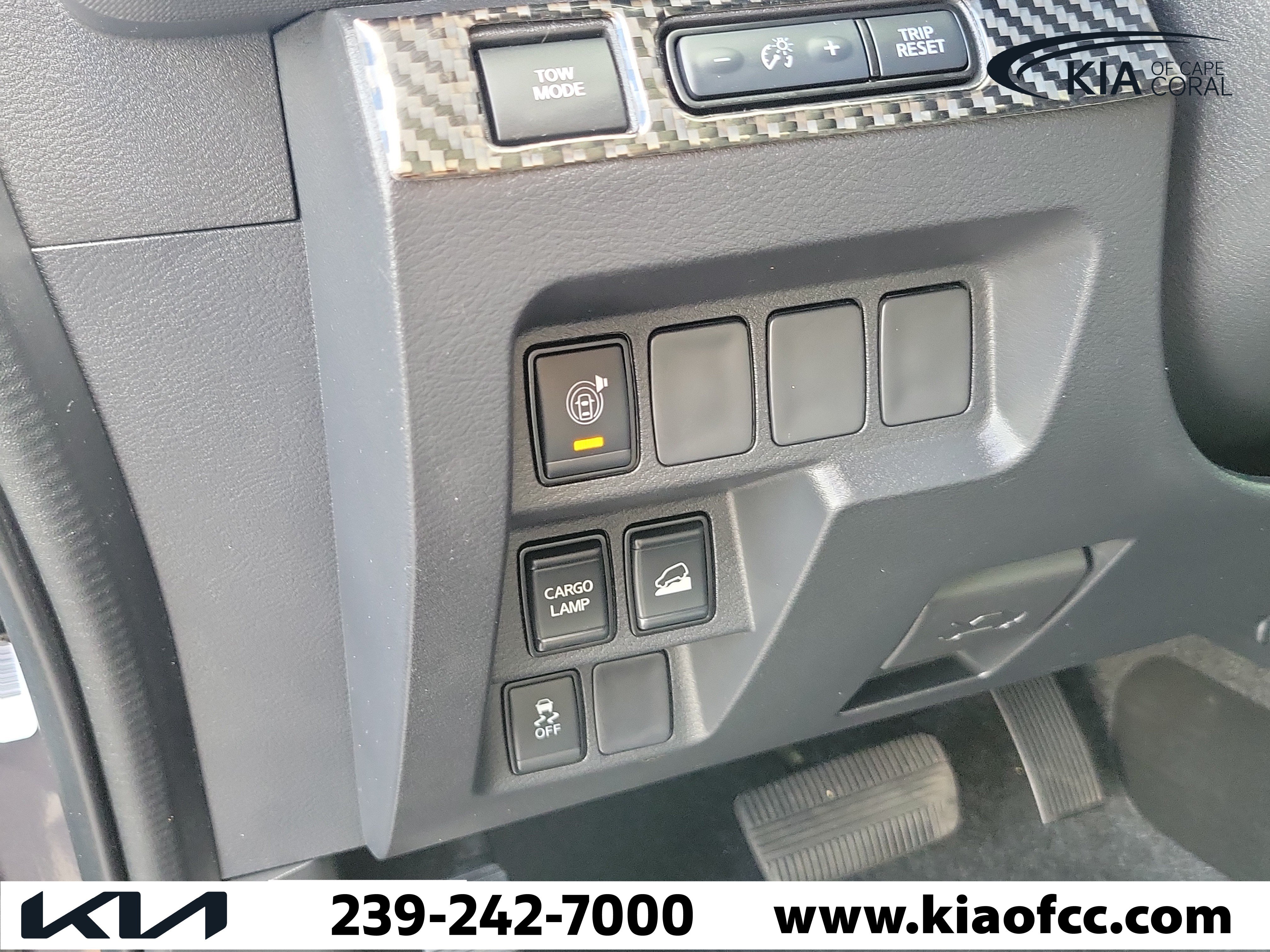 Used 2023 Nissan Frontier SV w/ Midnight Edition Package AWD/4WD image 24