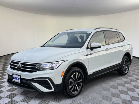 Certified 2024 Volkswagen Tiguan S image 3