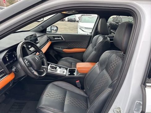 Used 2024 Mitsubishi Outlander SEL image 55
