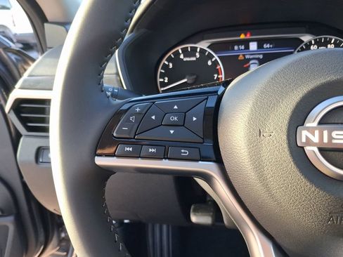 Used 2025 Nissan Altima 2.5 SV w/ SV Premium Package FWD image 20