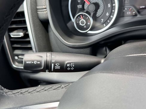 Used 2025 RAM 1500 Laramie w/ Sport Appearance Package AWD/4WD image 19