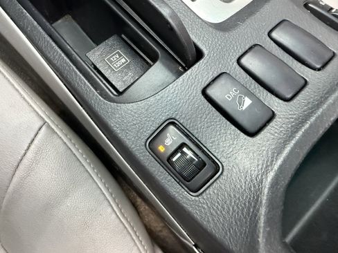 Used 2006 Toyota 4Runner Limited image 17