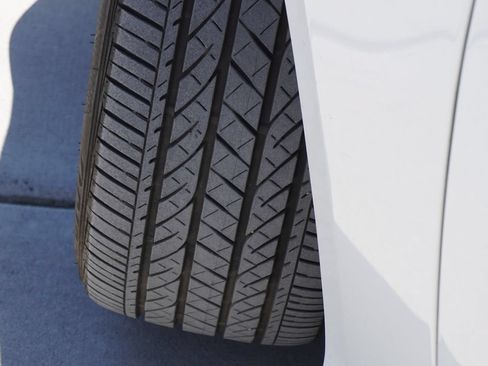Used 2023 Acura TLX FWD image 3