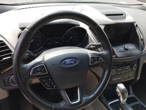 Used 2018 Ford Escape SEL w/ Ford Safe & Smart Package AWD/4WD image 3