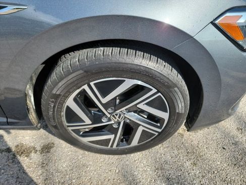 Used 2024 Volkswagen Jetta SEL FWD image 10
