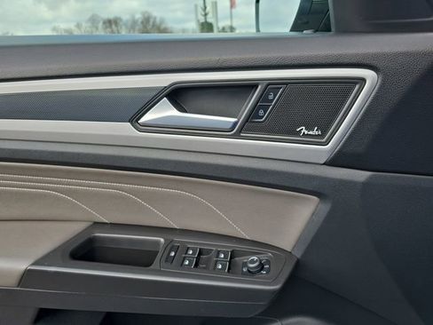 Used 2023 Volkswagen Atlas SEL Premium image 11