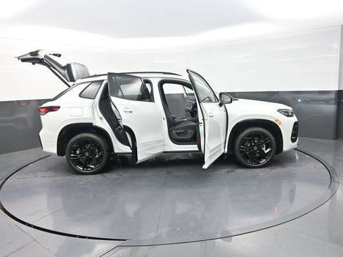 New 2026 Volkswagen Tiguan SE R-Line image 34