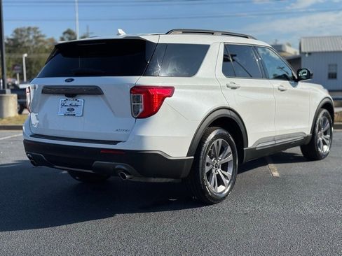 Certified 2023 Ford Explorer XLT w/ Equipment Group 202A image 9