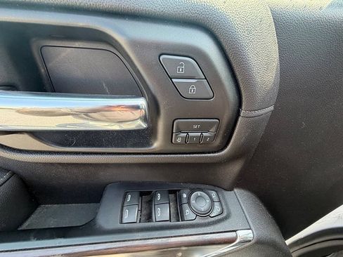 Used 2019 GMC Sierra 1500 SLT w/ SLT Premium Package AWD/4WD image 34