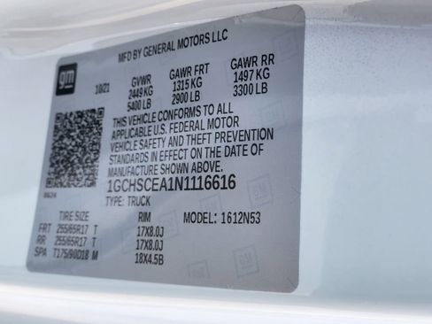 Used 2022 Chevrolet Colorado LT w/ Fleet Safety Package image 32