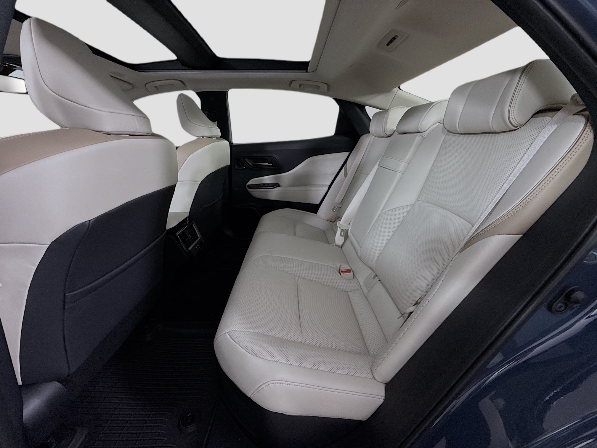 Used 2026 Toyota Crown AWD/4WD image 28