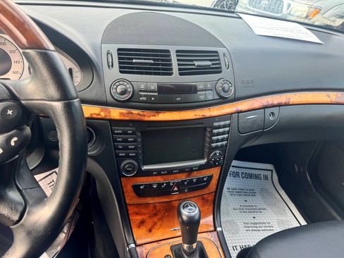 Used 2008 Mercedes-Benz E 350 Sedan image 11