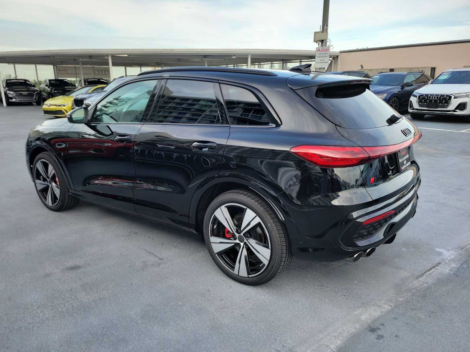 New 2026 Audi SQ5 Premium Plus AWD/4WD image 4
