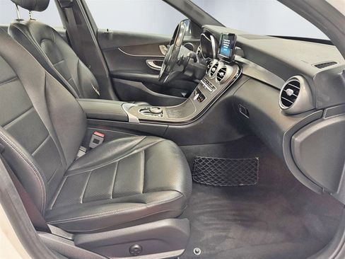 Used 2019 Mercedes-Benz C 300 4MATIC Sedan image 22