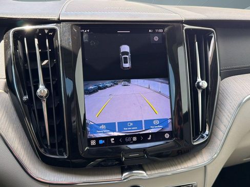 Certified 2022 Volvo XC60 B5 Inscription w/ Climate Package image 24