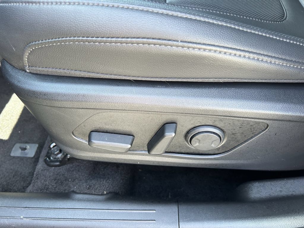 Certified 2025 Hyundai Tucson SEL FWD image 25