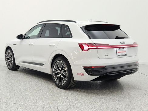 Used 2024 Audi Q8 e-tron Premium Plus w/ Premium Plus Package AWD/4WD image 7